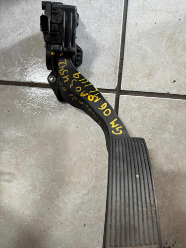 Pedal Acelerador Gm 200615107594 Ml1120 (Usado)