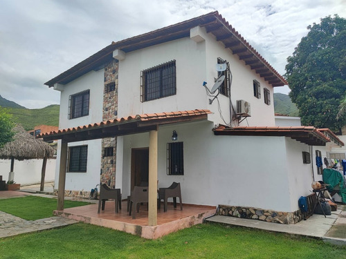 Imagen 1 de 17 de Casa En Venta En Carialinda Naguanagua Cód 146730 Lucrecia Escorcha