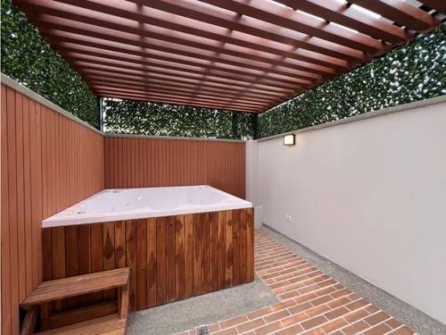 | V E N T A | Hermoso Penthouse En Laureles. Súper Ubicación