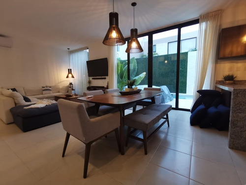 Casa En Privada En Playa Del Carmen