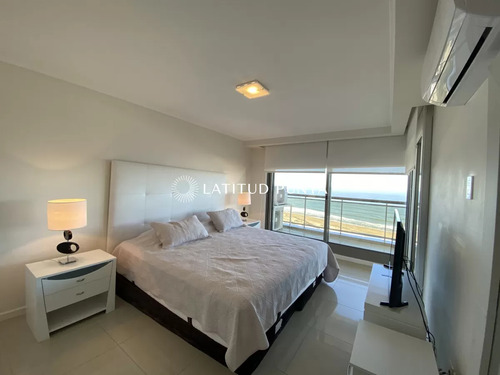 Apartamento En Imperiale, 3 Suites Más Dependencia