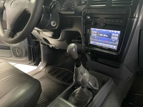 Toyota Hilux 2.4L 4x4 DC