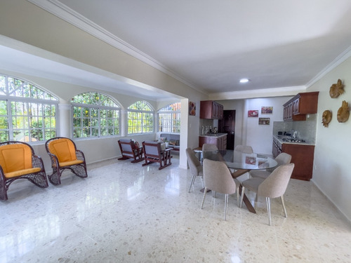 Vendo Villa Entre Dos Ríos: Río Isabela Y Sabana Mina. Localizada En Proyecto Colinas De Minas, Villa Altagracia, Republica Dominicana