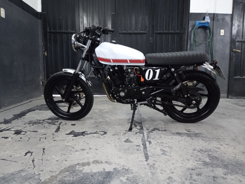 Bajaj Rouser Rouser 220f