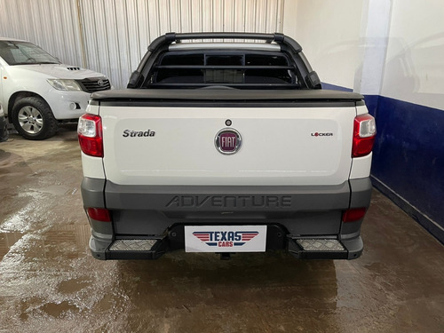 Imagen 4 de 8 de Fiat Strada 1.6 Adventure