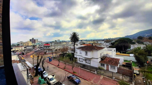 Imagen 5 de 16 de Monoambiente A Estrenar En Pleno Centro De Piriápolis