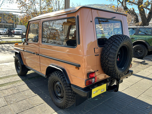 Unico En Su Generación 1, Clase G300