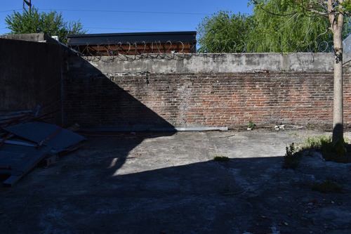 Lote Ituzaingó 339m2 C/peq Construcción Precio A Convenir