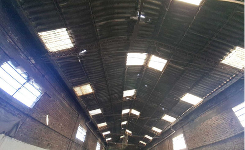 Imagen 8 de 9 de Galpon Centrico Comercial En Venta