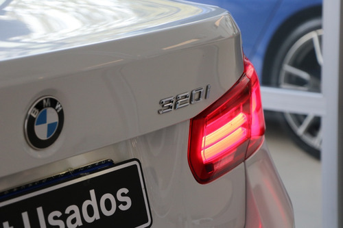 Imagen 11 de 12 de Bmw Serie 3 2.0 320i Sedan Executive