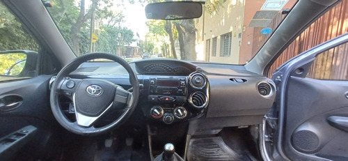 Toyota Etios 1.5 Sedan Xs