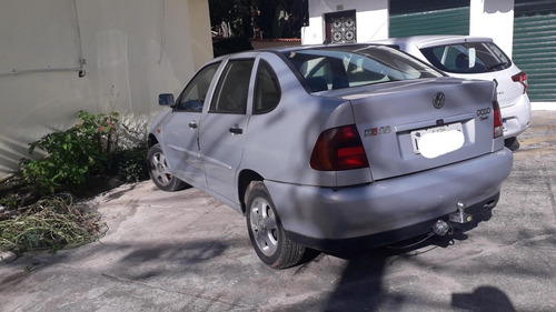 Volkswagen Polo Classic Sedã