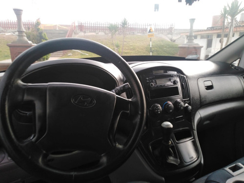 Imagen 12 de 14 de Alquiler Hyundai H1 12 Pasajeros - Dual