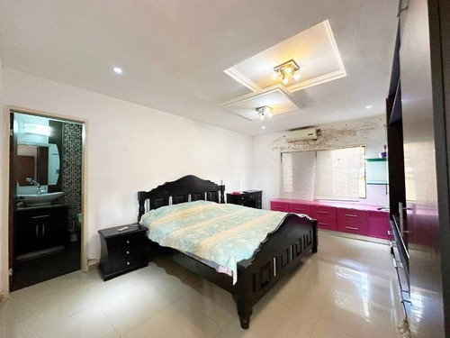 Josseyris Jimenez Vende Casa En Safari Country Club Carabobo
