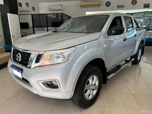 Nissan NP300 2.3 Frontier Se Cd 4x2 Mt