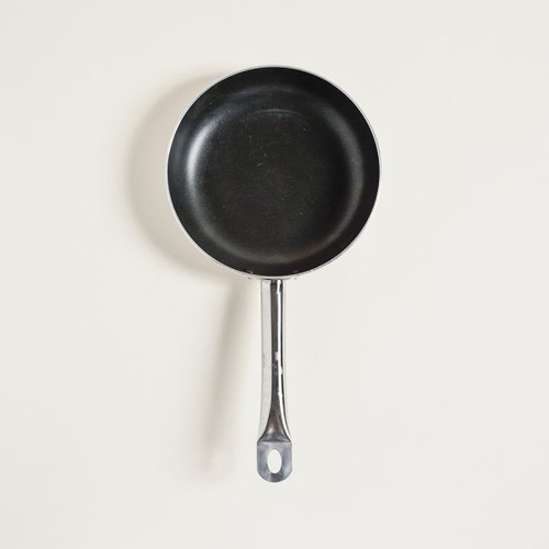 Imagen 3 de 4 de Sarten Antiadherente 24cm C Mango Acero - Maestro De Cocina