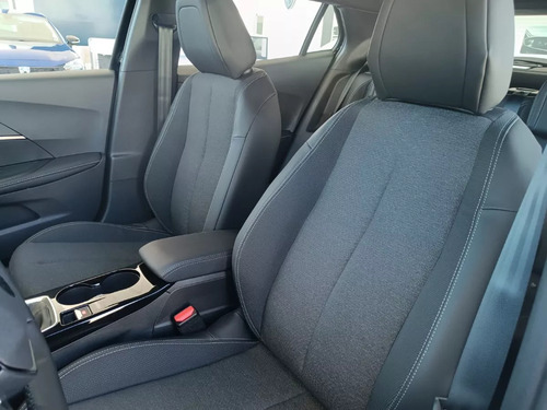 Peugeot 2008 1.0T Allure