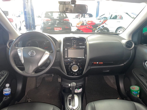 Imagem 5 de 8 de Nissan Versa Sl 1.6 Preto 2020