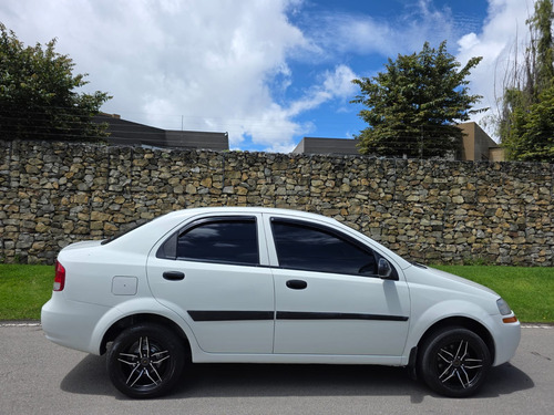 Chevrolet Aveo 1.5 Family