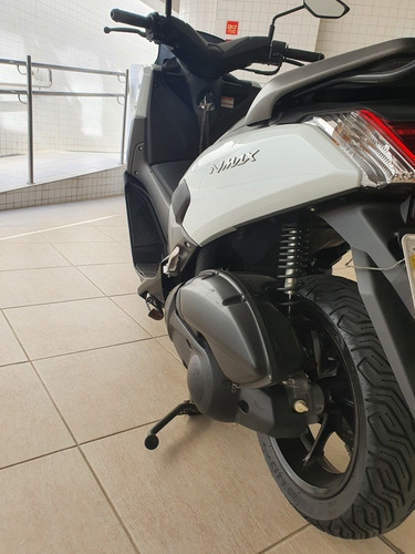 Imagem 6 de 9 de Yamaha Nmax