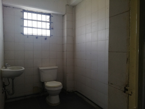 Imagen 13 de 14 de Planta Industrial En Zona Industrial Cloris