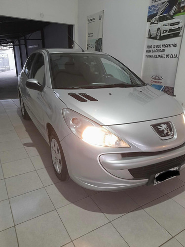 Peugeot 207 1.4 Active 75cv