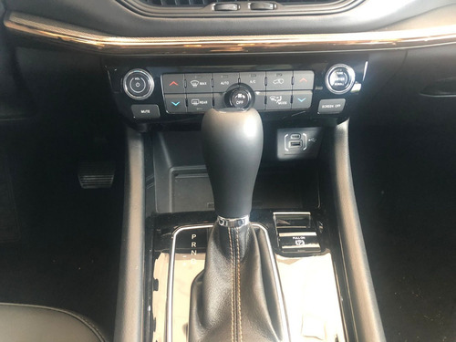 Imagen 4 de 16 de Jeep Compass Limited Plus 1.3t At6 4x2 Oferta Fin De Mes