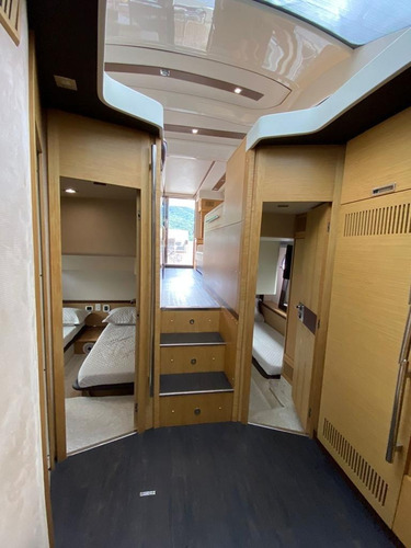 Imagem 6 de 25 de Intermarine 545 - 2011 - 2x Volvo 800 Hp - Ñ Azimut Sessa