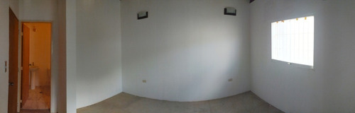 Imagen 2 de 13 de Re/max 2mil Vende Amplia Y Cómoda Casa En La Asunción - Isla De Margarita