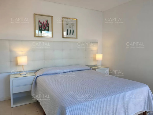 Apartamento En Venta De Tres Dormitorios, Edificio Con Muy Buenos Servicios.