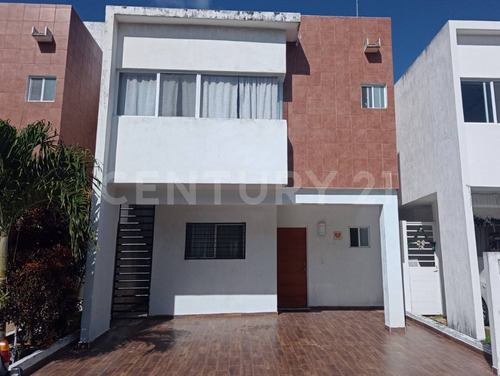 Se Vende Casa Modelo Okume En Lo Olivos I Playa Del Carmen P4097