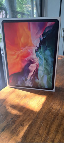 iPad Pro 4ta Generación 128gb + Accesorios