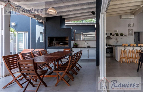 Imagen 11 de 16 de Casa Quinta 5 Amb. En Venta Pileta, Sauna Y Jacuzzi - Costa Esmeralda, Pinamar