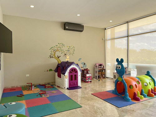 Casa En Venta En Mérida Modelo Ambar En Privada Praderas Del Mayab, Conkal