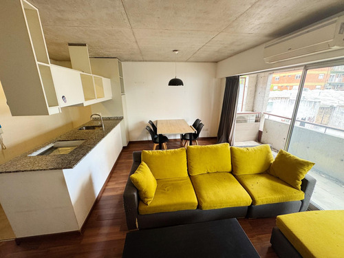 Dos Ambientes Con Cochera En Venta En San Fernando
