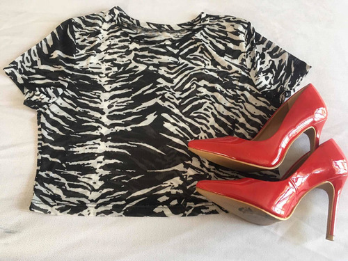 Limpia De Closet Hermosa Blusa Semi Transparente De Zebra