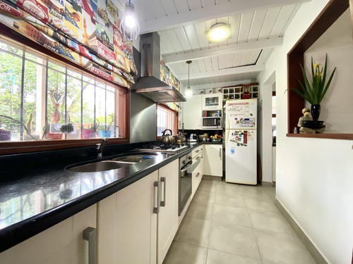 Casa De 3 Dormitorios Con Pileta Y Parrillero - Aldea - Fisherton