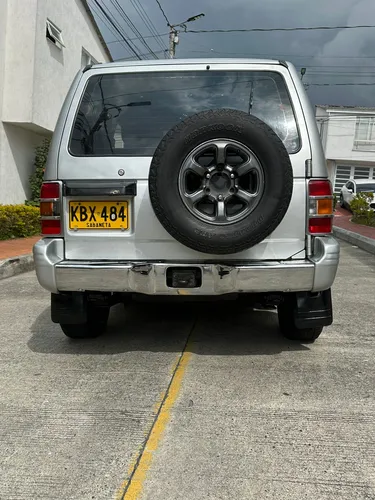 Mitsubishi Montero Hardtop 2010