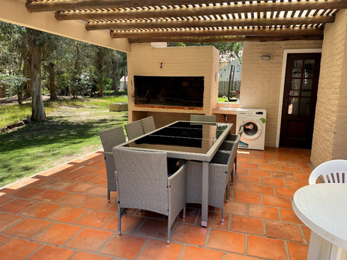 Imagen 22 de 24 de Casa Alquiler Solanas Vacation Club / 3 Dorm - 8 Personas.