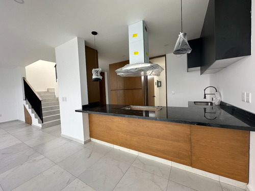 Casa En Venta En Privada Santa Anita, Tlajomulco