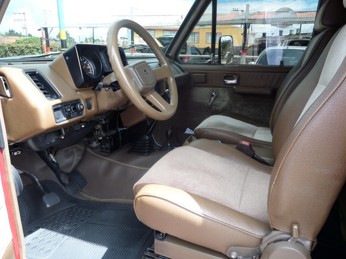Chevrolet Trooper 2.6 Dlx 4x4