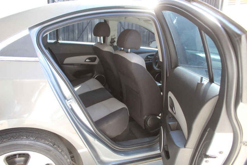 Imagen 11 de 14 de Chevrolet Cruze 2012 4p Ls Aut A/a Cd Mp3 R-16 A