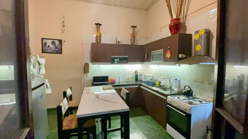 Casa Remodelada En Sayago A La Venta- Dos Dormitorios ( Posibilidad De 3 Dormitorios)