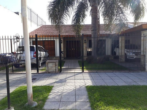 Casa En Venta En Ramos Mejía
