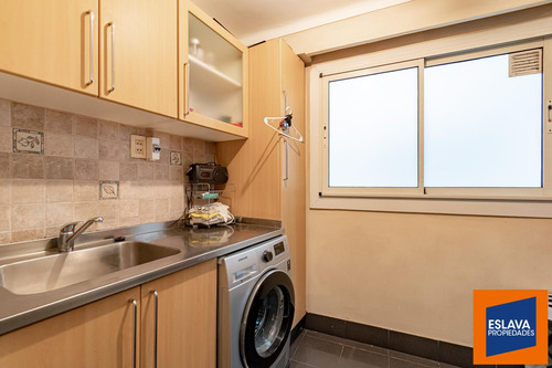 Departamento 4 Ambientes Con Dependencia Al Frente - Recoleta