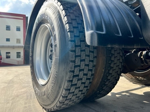 Imagem 11 de 12 de Iveco Cavallino 320 4x2 Cavalino = 19320 1932 Cargo Titan
