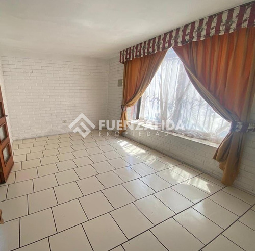 Casa En Venta Aislada De 3 Dorm. En Maipú, Villa Los Héroes