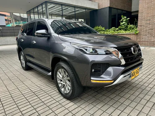 Toyota Fortuner 2.4 Diésel Srv 4X2