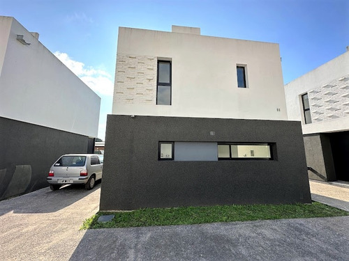 Duplex A Estrenar - 2 Dorm - Villa Elisa A Mts Del Centenario