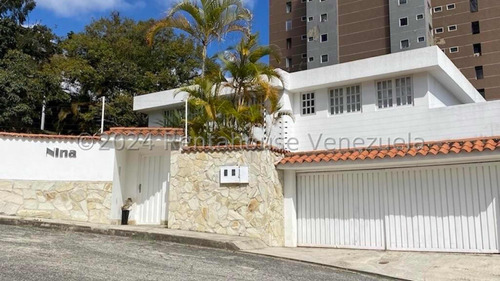 Casa En Venta. Los Naranjos. 350 M2